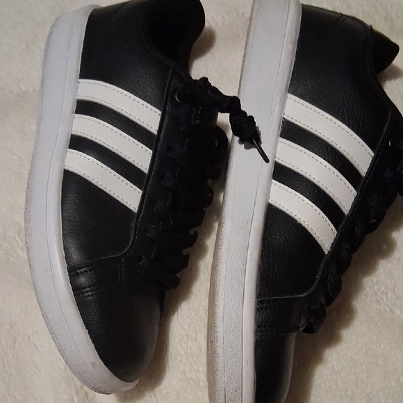 Adidas Women's Grand Court 2.0 Shoes - Picture 4 of 6